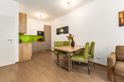 Top 6 - Kitchen with dining table