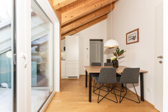 Top 12 Eat-in kitchen