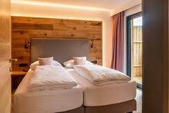 Room Pictures_Room_S_SUI_4