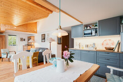 Strandcafe Hideaway 1 Wohnzimmer