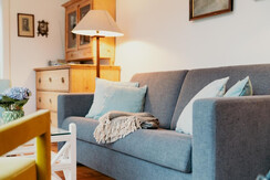 Strandcafe Hideaway 1 Wohnzimmer