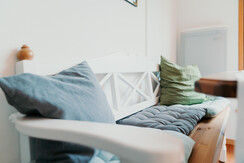 Strandcafe Hideaway 1 Wohnzimmer