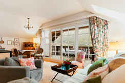 Strandcafe Hideaway 6 Wohnzimmer