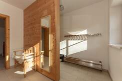 Open entryway with ski heating