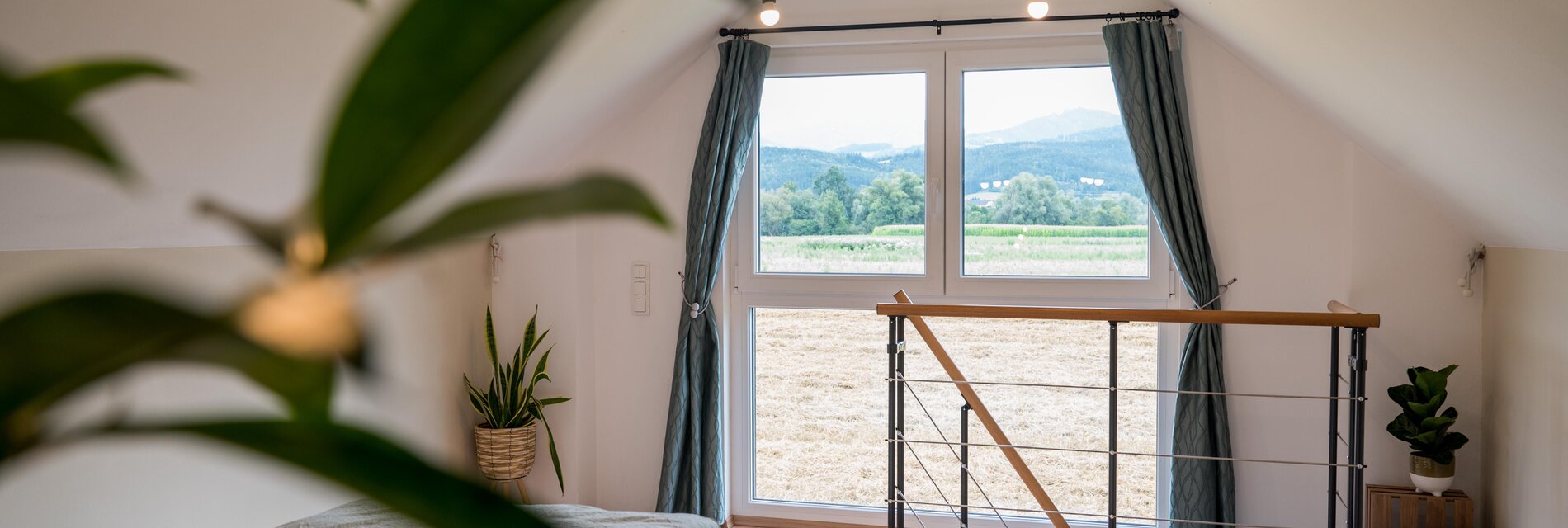 Schlafzimmer_Panorama_Ausblick_TinyHouse_Spielberg