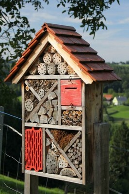 Titscherhof Insektenhotel | © Titscherhof | Fam. Schlager & Schuster