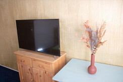 2_medium_1721129633328