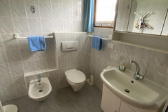 Badezimmer mit Fußbodenheizung