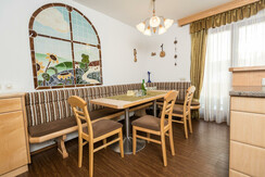 eat-in kitchen