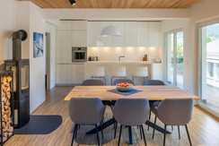 offener Wohn- und Essbereich