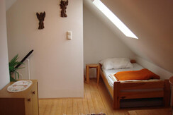 Schlafzimmer 3. Bett