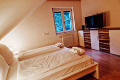 96b76129-8f1f-4099-a89a-3026d8ef5587