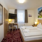 Photo of Double room, bath, toilet, north