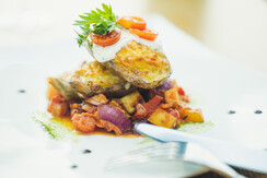 (c) bernhard bergmann-1903029