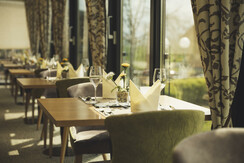 Wintergarten Fensterfront richtung Terrasse