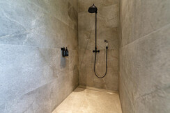 Regendusche - Vulkanland Farm Straden