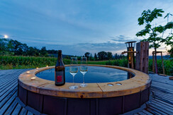 Entspanne im Hot Tub - Vulkanland Farm Straden