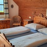 Photo of double room with shower, WC