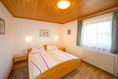 Waldhoamat_Appartement I_Schlafzimmer