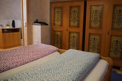 Waldappartment Rosa und Franz Schlafzimmer