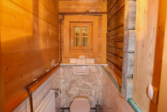 Anno1904 - Separate toilet