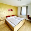 Photo of Double room, bath, toilet, balcony | © Grießbacher