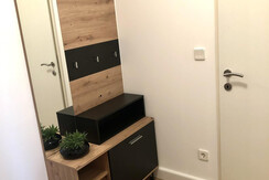 Weinberg Apartment Eingangsbereich