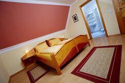 Weingut Klug Gästezimmer rot