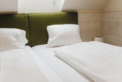 WeingutNeubauer_Zimmer©MichaelaLorber-9958