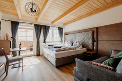 KOERBLER-Photo-STERNAT-Zimmer-91