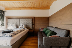 KOERBLER-Photo-STERNAT-Zimmer-93