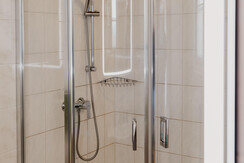 KOERBLER-Photo-STERNAT-Zimmer-68