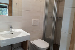 Badezimmer Doppelzimmer verkleinert