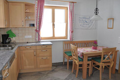 large Winklerhütte, Tauplitzalm, spacious kitchen
