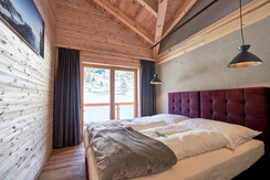 Gemütliches Schlafzimmer mit Ausblick ins Gesäuse