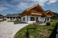 Zweimäderlhaus, Bad Mitterndorf, Houses