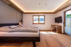 Almgräfin Schlafzimmer 1 -- Almadel