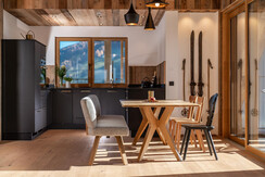 Berghoheit Wohnküche -- Almadel