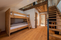 Berghoheit Kinderzimmer mit Galerie -- Almadel