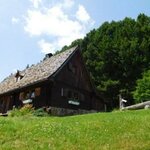 Photo of Hut, bath, toilet, 3 bed rooms