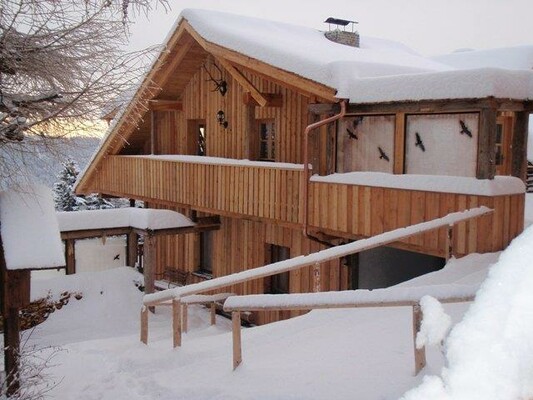 Almhütte im Winter