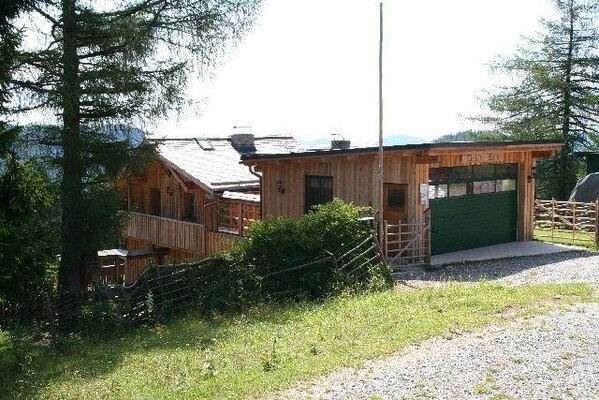 Hütte und Garage