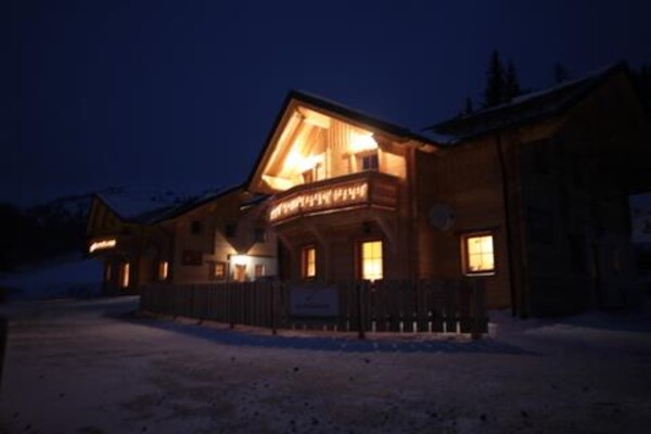 Almrauschhütte Nacht