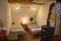 Vierbettzimmer mit Einzelbetten