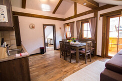 AP 6 Küche mit Essecke