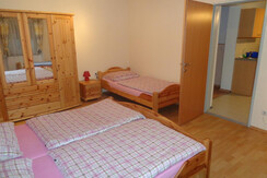 Schlafzimmer1