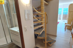 Vorraum Diele Garderobe Wendeltreppe