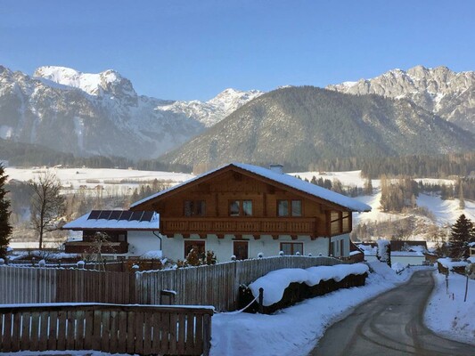 Apartment Gia - Haus mit Blick auf Bergwelt