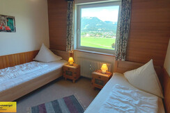 Schlafzimmer 2 Einzelbetten