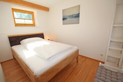 Bedroom 2 with queen size bed